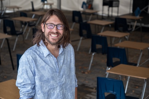 Jonathan Smith, professeur &agrave; la Facult&eacute; d'&eacute;ducation