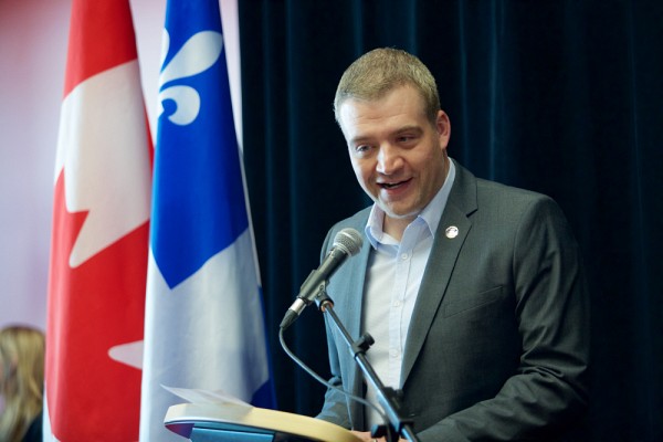 Le d&eacute;put&eacute; de Sherbrooke et ministre responsable de la r&eacute;gion de l'Estrie, Luc Fortin