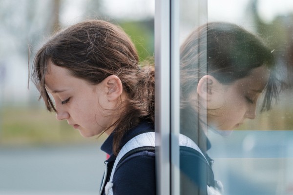 Pr&egrave;s de la moiti&eacute; des jeunes consult&eacute;s disent avoir ressenti au moins une manifestation d'&eacute;coanxi&eacute;t&eacute; au cours des deux semaines pr&eacute;c&eacute;dant l'enqu&ecirc;te.