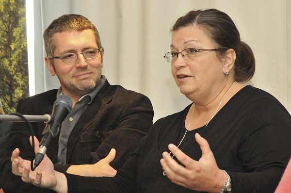 St&eacute;phane Lavoie, professeur et infirmier, et Sylvie B&eacute;dard, infirmi&egrave;re au CHUS.
