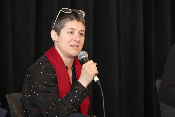 Isabelle Lacroix, directrice et professeure &agrave; l&rsquo;&Eacute;cole de politique appliqu&eacute;e de l&rsquo;UdeS