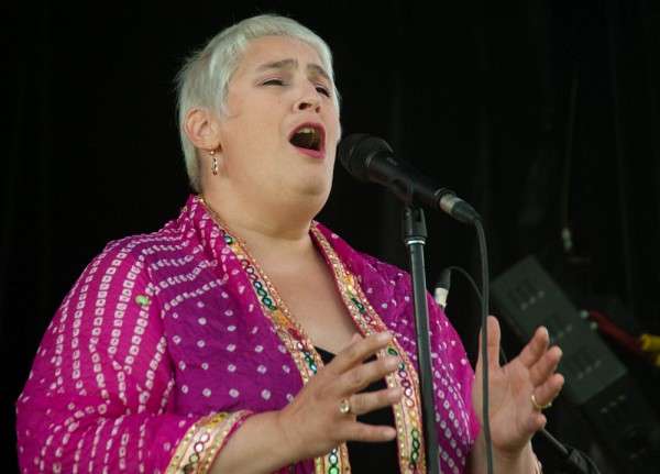 La soprano Catherine Elvira Chartier a collabor&eacute; avec le Pr Ingari pour l'enregistrement de la cr&eacute;ation musicale in&eacute;dite.