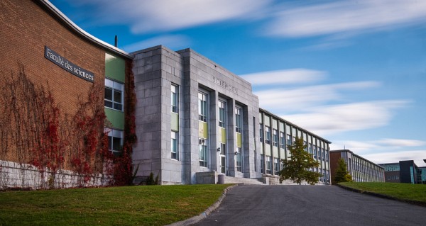 Le professeur MacGillivray aura un laboratoire au D&eacute;partement de chimie de la Facult&eacute; des sciences de l'UdeS, une &eacute;quipe d&rsquo;environ 10&nbsp;personnes &eacute;tudiantes et postdoctorantes le secondera dans ses travaux. Le chercheur m&egrave;nera aussi des travaux &agrave; l'Institut de pharmacologie de Sherbrooke (IPS). Il collaborera &eacute;galement avec des &eacute;quipes de la Facult&eacute; de g&eacute;nie.