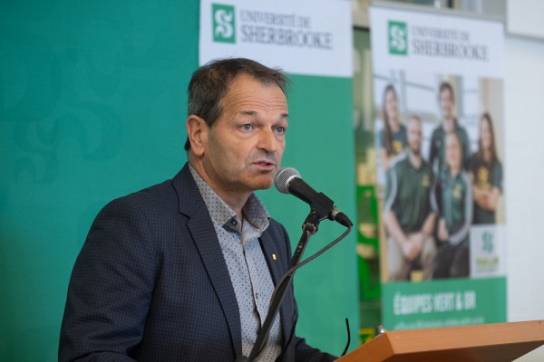 Jean-Pierre Boucher, directeur g&eacute;n&eacute;ral du Service du sport et de l&rsquo;activit&eacute; physique.