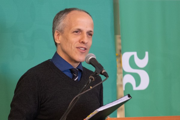 Le professeur Pierre Cossette, recteur.