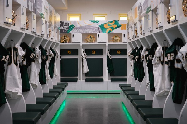 Le projet a &eacute;t&eacute; r&eacute;alis&eacute; gr&acirc;ce &agrave; un investissement majeur de l'Universit&eacute; de Sherbrooke et une contribution fort importante de l'entreprise sherbrookoise Logiflex inc.