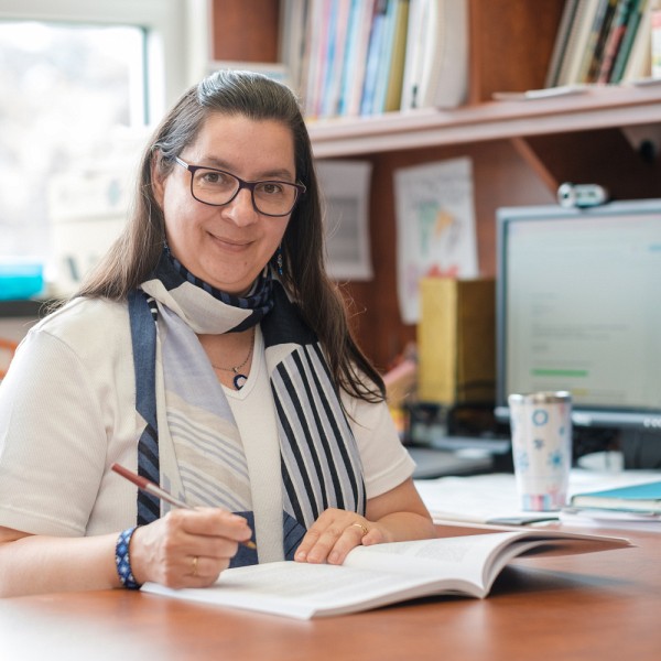 Professeure Patricia Marchand, D&eacute;partement d'&eacute;tudes sur l'adaptation scolaire et sociale, Facult&eacute; d'&eacute;ducation.