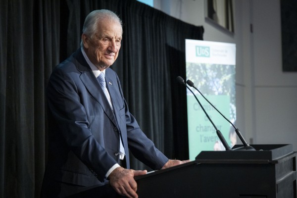 Laurent Beaudoin a soulign&eacute; la pertinence du parcours que son &eacute;pouse Claire B. Beaudoin et lui-m&ecirc;me ont effectu&eacute; &agrave; l'UdeS, et a rappel&eacute; les liens qui les unissent &agrave; leur&nbsp;alma mater.
