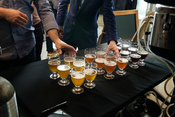 Une d&eacute;gustation &eacute;tait propos&eacute;e lors de l'&eacute;v&eacute;nement.