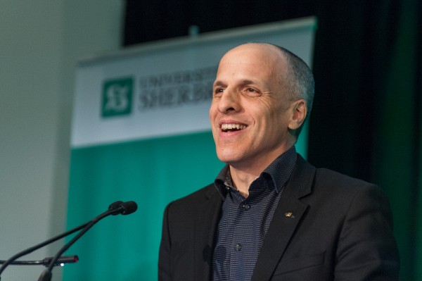 Le recteur Pierre Cossette a tenu &agrave; souligner la qualit&eacute; de l'enseignement &agrave; l'UdeS, qui est au c&oelig;ur de la mission de l'institution.