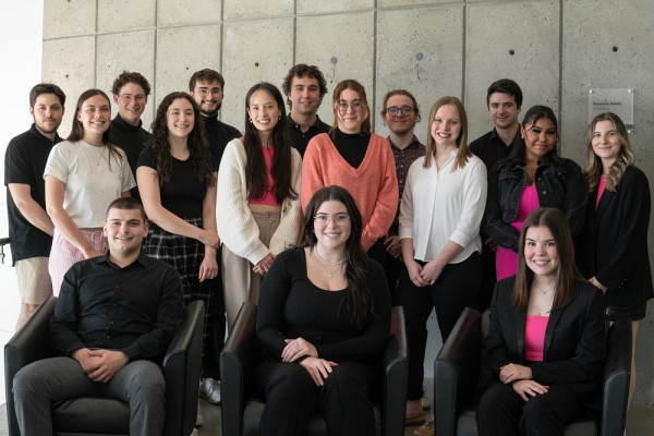 Les membres de G&eacute;nie au f&eacute;minin, un groupe qui travaille activement pour faciliter l'inclusion des femmes dans le domaine de l'ing&eacute;nierie.
