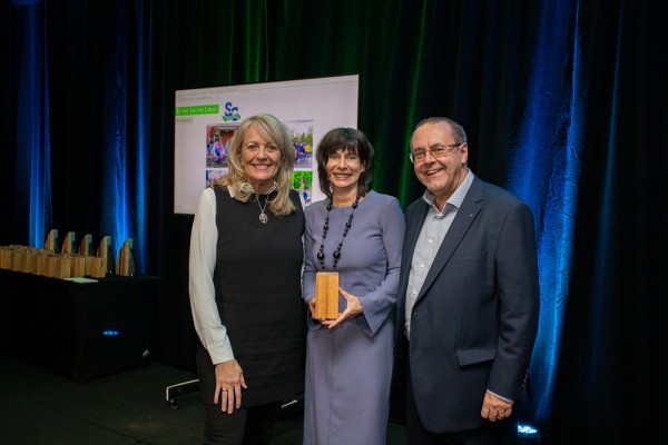 L'&eacute;cole primaire Sacr&eacute;-Coeur de Compton a re&ccedil;u la bourse jeunesse et sera parrain&eacute;e par l'UdeS pendant une ann&eacute;e.