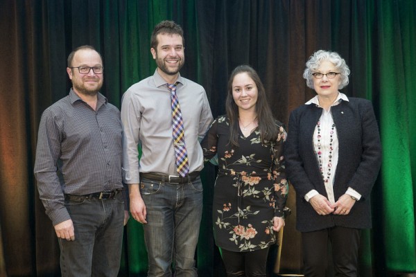 Alain Fleury, coordonnateur &agrave; la vie &eacute;tudiante de la FMSS, Guillaume L&eacute;onard, professeur &agrave; la FMSS, Carmen-&Eacute;dith Bellei-Rodriguez et Jocelyne Faucher, vice-rectrice &agrave; la vie &eacute;tudiantePhoto : Fran&ccedil;ois Lafrance