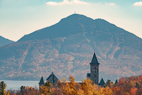 Le mont Owl's Head a &eacute;t&eacute; nomm&eacute; en raison de la ressemblance d'un chef ab&eacute;naquis avec un hibou.