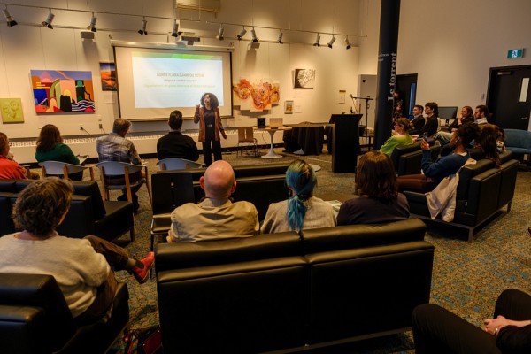La finale s'est d&eacute;roul&eacute;e devant public &agrave; l'Espace Anne-H&eacute;bert, situ&eacute; &agrave; la Facult&eacute; des lettres et sciences humaines.