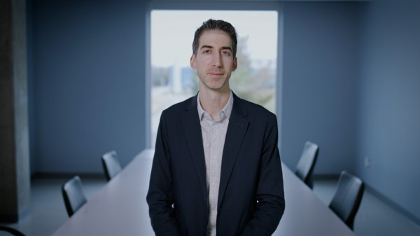 Charles-&Eacute;tienne Daniel, professeur &agrave; la Facult&eacute; de droit et &agrave; la Facult&eacute; de g&eacute;nie