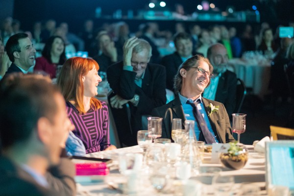 Jean-Ren&eacute; Dufort a bien rigol&eacute; en regardant une vid&eacute;o 