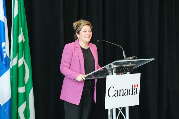 Pre Anick Lessard, doyenne de la Facult&eacute; des lettres et sciences humaines
