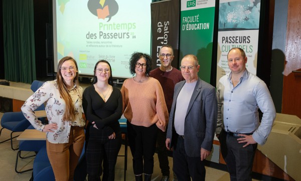 Le comit&eacute; organisateur de l&rsquo;&eacute;v&egrave;nement regroupant : du Salon du livre de l&rsquo;Estrie, Sarah Baril-Bergeron, adjointe aux op&eacute;rations, V&eacute;ronique Marcotte, coordonnatrice &agrave; la programmation et Bernard Gilbert, directeur g&eacute;n&eacute;ral; de la Facult&eacute; d&rsquo;&eacute;ducation, Judith Marcil-Levert, adjointe au vice-d&eacute;canat &agrave; la formation et Matthieu Petit, vice-doyen &agrave; la formation; de la Coop&eacute;rative de l&rsquo;Universit&eacute; de Sherbrooke, David Marchand, directeur des op&eacute;rations, division librairie.