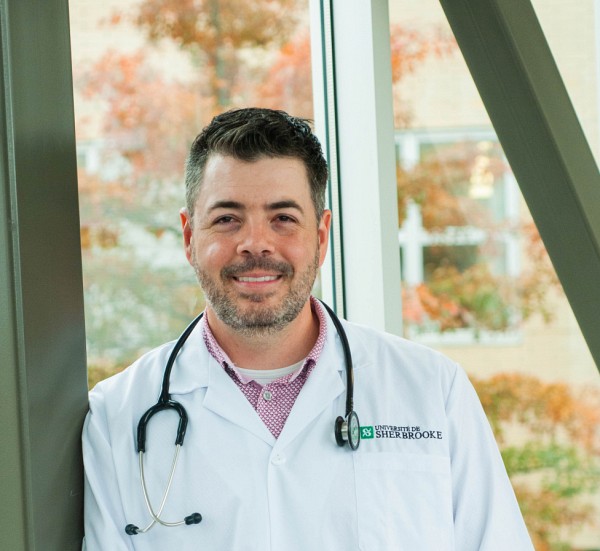 Le professeur-chercheur Alex Carignan de la Facult&eacute; de m&eacute;decine et des sciences de la sant&eacute; et du&nbsp;Centre de recherche du CHUS.