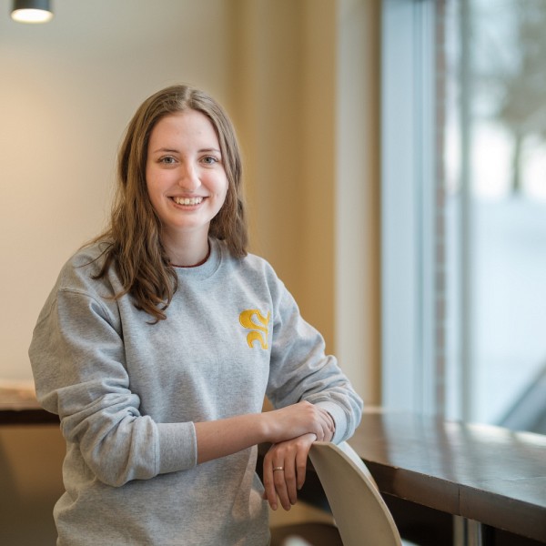 Roxanne Watelle, baccalaur&eacute;at en g&eacute;nie m&eacute;canique