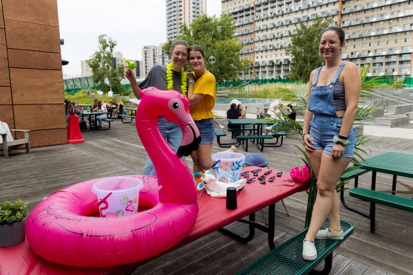 Des &eacute;tudiantes en sciences infirmi&egrave;res lors de la journ&eacute;e d'accueil du 22 ao&ucirc;t 2022 au Campus de Longueuil.