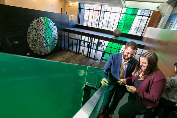 Les arts occupent une place importante &agrave; l'UdeS, qui dispose d'une impressionnante collection sur l'ensemble de ses campus.