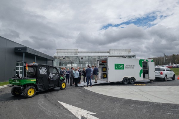 La nouvelle infrastructure de recherche rivalisera avec ce qu'on retrouve ailleurs. Sur l'image, le laboratoire mobile dirig&eacute; par le professeur S&eacute;bastien Roy.