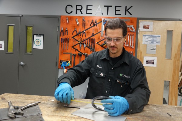 Micha&euml;l Turmel travaille au sein de Createk.