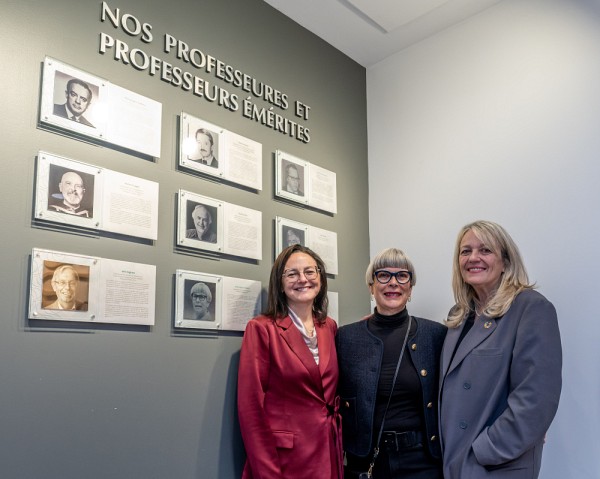 Pre Marie-Pierre&nbsp;Allard, secr&eacute;taire de facult&eacute; de l&rsquo;&Eacute;G, Anne-Marie&nbsp;Robert et Pre Denyse&nbsp;R&eacute;millard, rectrice adjointe et vice-rectrice &agrave; l&rsquo;administration et au d&eacute;veloppement durable