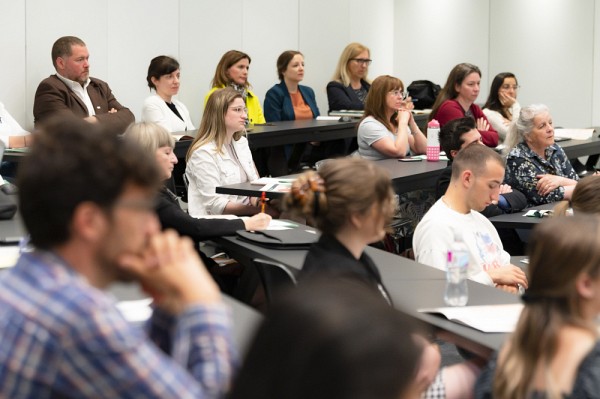 Quelque 200 personnes ont assist&eacute; au colloque, dont une cinquantaine en pr&eacute;sentiel.