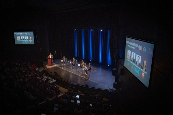 ReaQtor a &eacute;t&eacute; utilis&eacute; dans une salle comble lors du D&eacute;bat Sherbrooke 2018 qui se tenait au Centre culturel de l'UdeS dans le cadre des derni&egrave;res &eacute;lections provinciales.