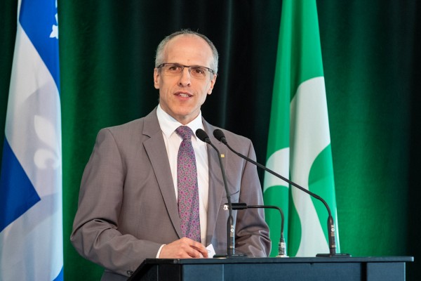 Le Pr Pierre Cossette, recteur