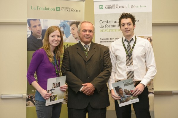 Prix d'excellence pour la qualit&eacute; des travaux - Mme Patricia C&ocirc;t&eacute;, MM. Michel Montpetit et S&eacute;bastien Lachapelle-Charette, r&eacute;cipiendaire.(Absents: Clara Galan Tello et Julie Labrecque).