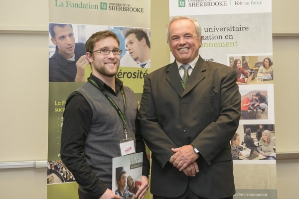 Bourse d'admission 2e cycle - MM. Nicolas Dub&eacute;-Tourigny, r&eacute;cipiendaire et Michel Montpetit, directeur du CUFE.