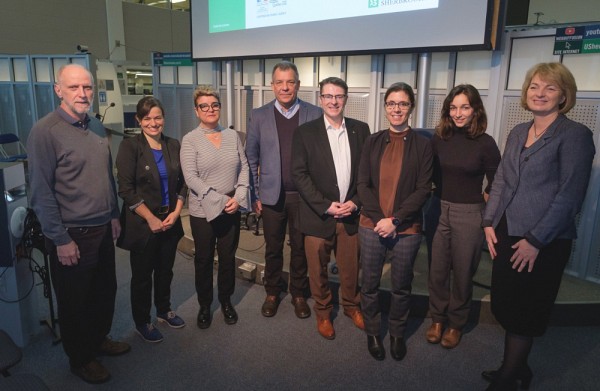 Pr Jean Goulet,&nbsp;Pre &Egrave;ve Langelier, Pre Carole Beaulieu, Pr Philippe Turek (Strasbourg),&nbsp;Pr Armand Soldera, Mme Dani&egrave;le Normadin, Mme &Egrave;ve Ballorain&nbsp;(Strasbourg) et Pre Siabelle Kraus (Strasbourg)