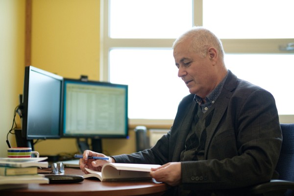 Le professeur Abdelkrim Hasni produit de nombreuses publications et ressources qu'il rend disponibles au milieu scolaire.