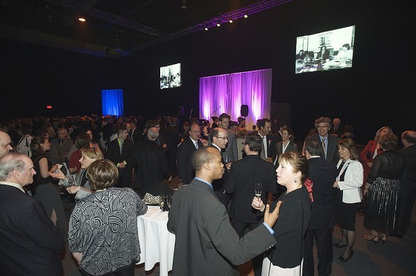 Quelque 475 personnes ont foul&eacute; le tapis rouge pour participer &agrave; cette soir&eacute;e de prestige.