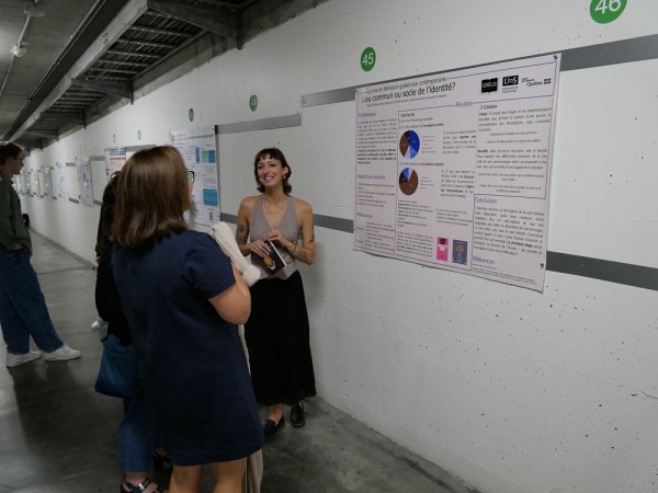 Marie-Fr&eacute;d&eacute;rique Roy a pr&eacute;sent&eacute; son affiche &agrave; l'Espace Recherche de l'Universit&eacute; de Sherbrooke, le 16 septembre dernier.