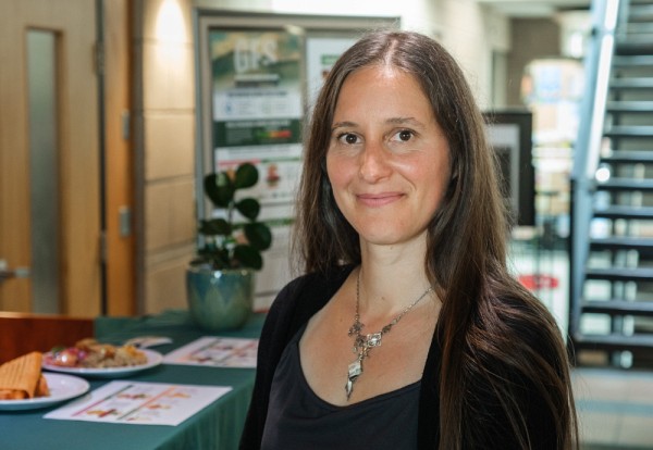 Julie Marchessault-Pauz&eacute;, maintenant&nbsp;dipl&ocirc;m&eacute;e de la ma&icirc;trise en environnement