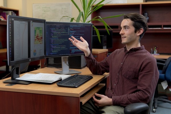 Son projet de recherche porte sur les m&eacute;canismes r&eacute;gulant l&rsquo;expression des petits ARN nomm&eacute;s snoRNA et s&rsquo;intitule Identification des d&eacute;terminants d&rsquo;abondance des petits ARN nucl&eacute;olaires chez l&rsquo;humain par approche transcriptomique et apprentissage automatis&eacute;.