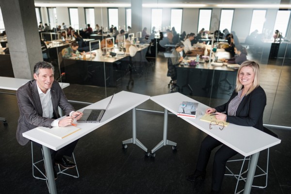 Patrick Mignault, professeur &agrave; la Facult&eacute; de droit, et D&eacute;borah Montambault-Trudelle, coordonnatrice des cliniques juridiques.