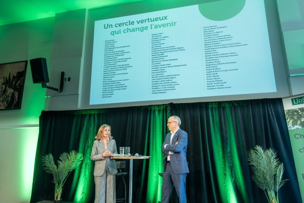 Plus de 100 visionnaires engag&eacute;s envers l'UdeS se sont d&eacute;j&agrave; joints au Cercle des 250, qui r&eacute;unit des gens aux parcours remarquables.