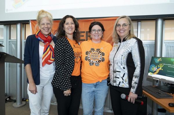 Christine Hudon, vice-rectrice aux &eacute;tudes et aux relations internationales, Patricia-Anne Blanchet, conseill&egrave;re en p&eacute;dagogie autochtone, Jessie&nbsp;Lepage, charg&eacute;e de cours et &eacute;tudiante Ilnu et&nbsp;France Myette, vice-rectrice adjointe.