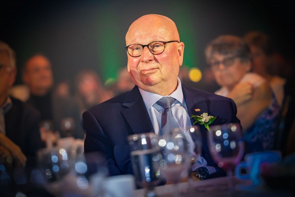 Me Luc R. Borduas est le premier ambassadeur, engagement b&eacute;n&eacute;vole.