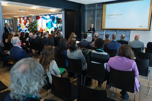 De nombreuses personnes &eacute;taient pr&eacute;sentes &agrave; l'occasion du lancement du p&ocirc;le, qui s'est tenu le 12 f&eacute;vrier au&nbsp;Quartier g&eacute;n&eacute;ral de l&rsquo;entrepreneuriat, au centre-ville de Sherbrooke.