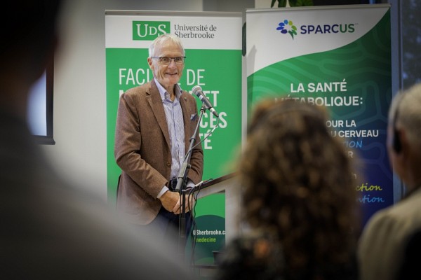 Pr Stephen&nbsp;Cunnane,&nbsp;professeur au D&eacute;partement de m&eacute;decinePhoto : Mathieu Lanthier - UdeS