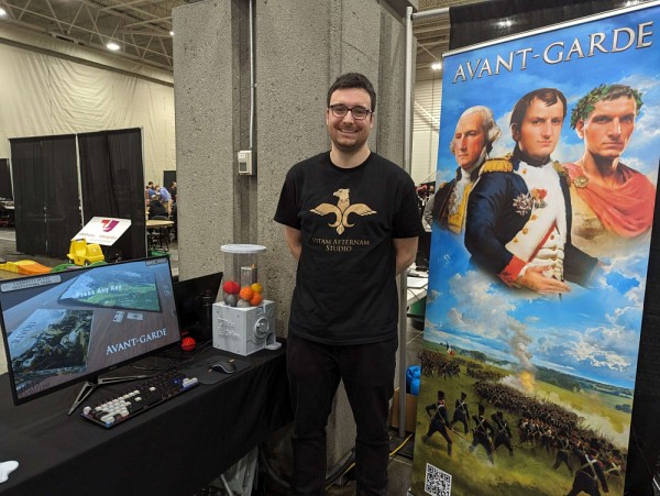 Thomas Crozet lors de l&rsquo;&eacute;v&eacute;nement &laquo; La Console qui Console &raquo; qui s&rsquo;est d&eacute;roul&eacute; au Centre de foires de Sherbrooke en mars dernier. Il venait pr&eacute;senter son jeu &laquo; Avant-Garde &raquo; et le faire essayer au public