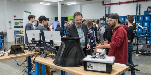 Michel Barbier, dg de Genium360, au Studio de cr&eacute;ation - Fondation Huguette et Jean-Louis Fontaine, lors du lancement de la Grande Campagne de l'Universit&eacute; de Sherbrooke.