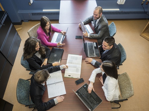 De futurs fiscalistes de l'UdeS